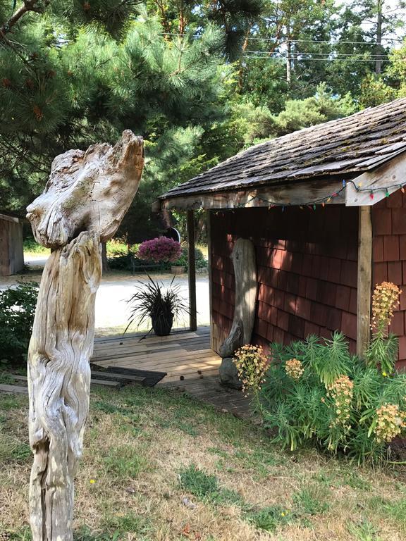 Driftwood Village Cottages Sturdies Bay Ngoại thất bức ảnh
