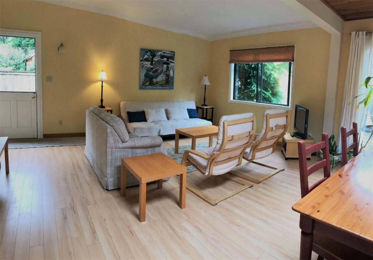 Driftwood Village Cottages Sturdies Bay Ngoại thất bức ảnh
